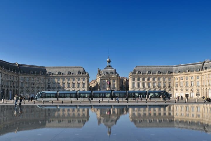 Visit Bordeaux - Water Mirror & Place de la Bourse !!!