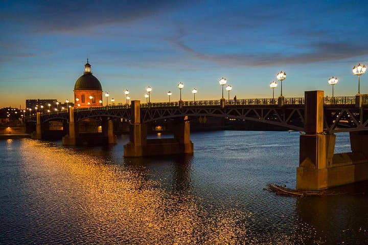 Private 3-hour Walking Tour of Toulouse with Official Tour Guide