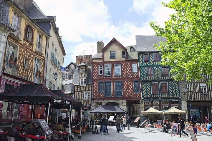 Outdoor escape game | The headquarters of Rennes