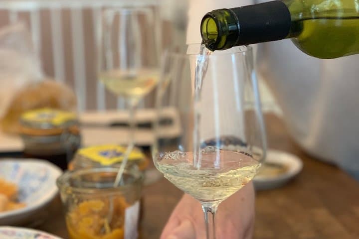 Bordeaux Sweet & Savory Food Tour with Wine Tasting