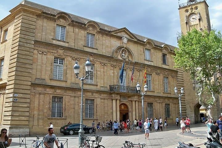 History and Renewal in Aix-en-Provence: A Self-Guided Audio Tour