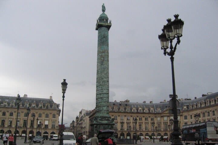 Paris Private Walking Tour With A Professional Guide