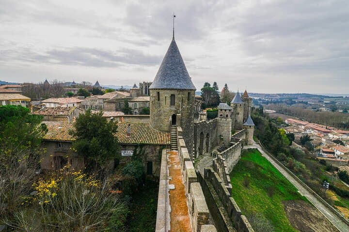 Private 2-hour Walking Tour of Carcassone with official tour guide