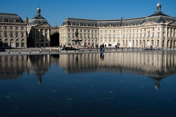 Bordeaux Historic and Gourmet Food Walking Tour