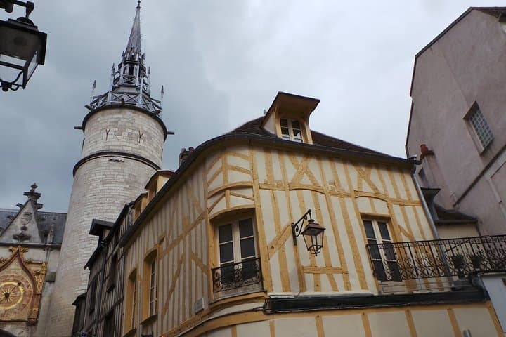 Touristic highlights of Auxerre a Private half day tour (4 Hours) with a local
