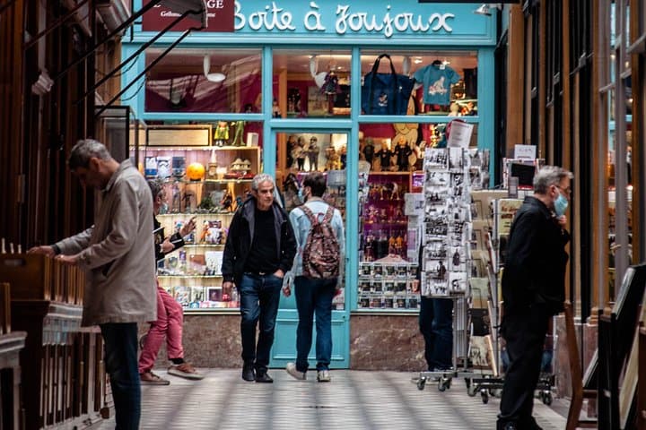 Private Tour of Parisian Markets including hidden passages with a local