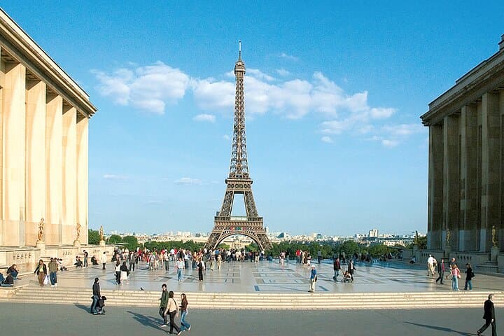 Paris City Private Minibus Tour with Seine River Cruise