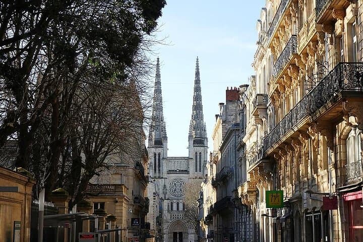 The Best of Bordeaux: Self-Guided Audio Tour