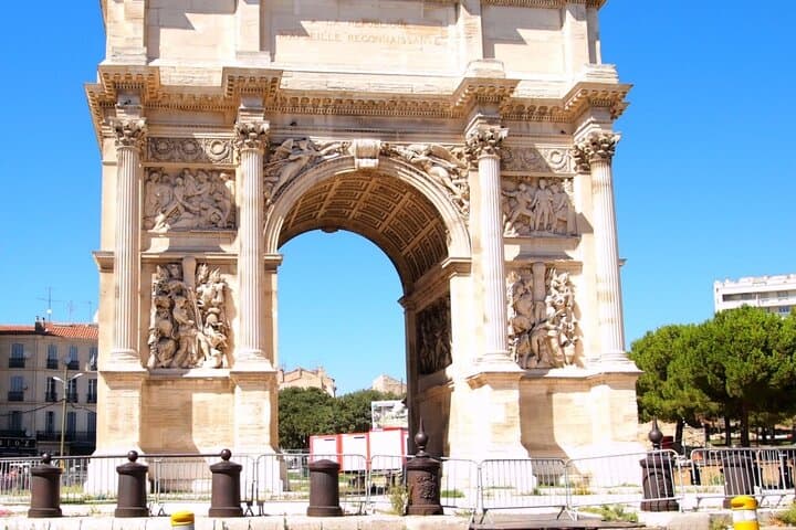 A Remarkable Scavenger Hunt: Marseille Sights By The Sea
