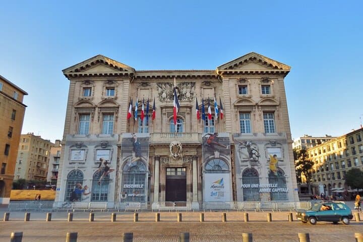 A Remarkable Scavenger Hunt: Marseille Sights By The Sea