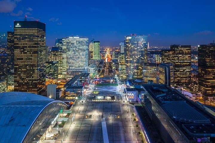 La Defense Private Transfer to Airport or Central Paris