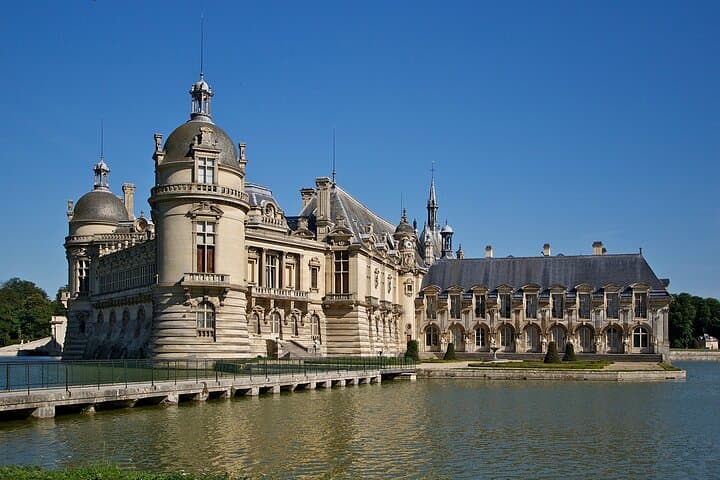 Chantilly and its artificial pond