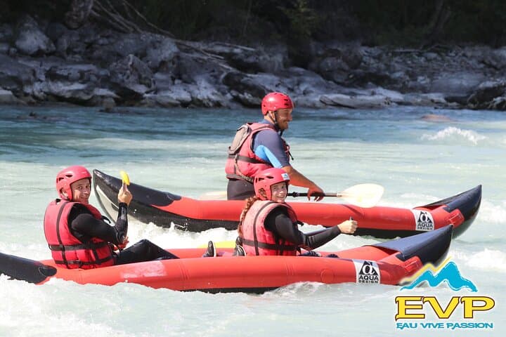 Hot dog (inflatable canoe) on the Durance