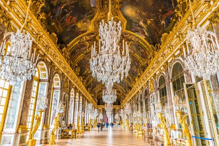 The famours Hall of Mirrors