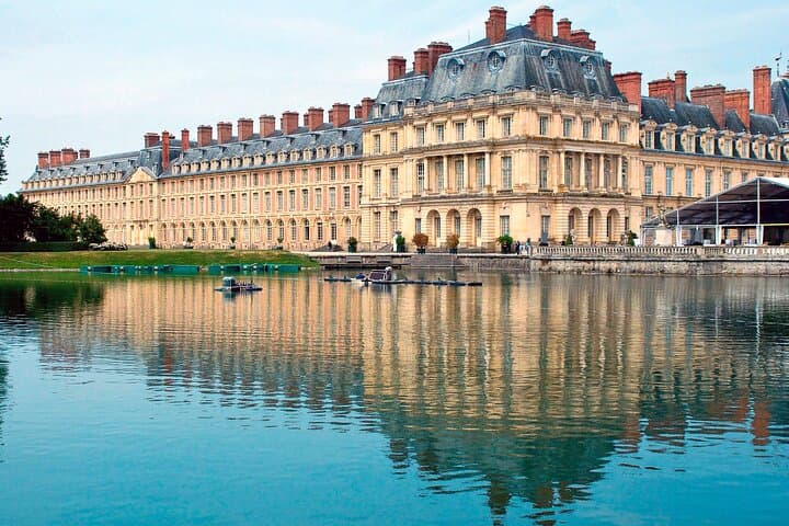 Fontainebleau Day Trip from Paris with a Local: Private & Personalized