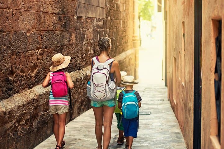 Stroll through the streets of Montpellier
