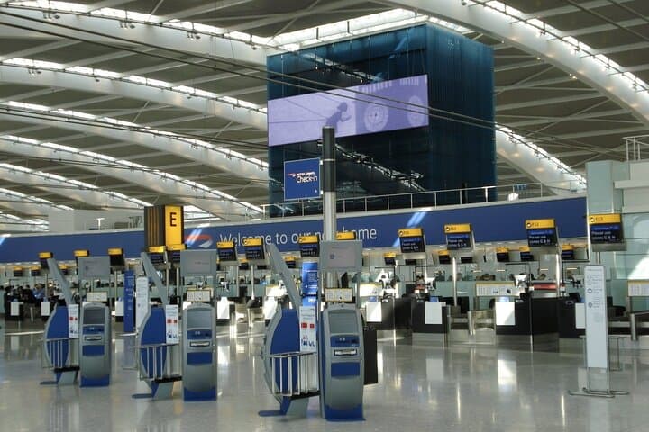 Private Arrival Transfer from Beauvais Airport (BVA) to Paris