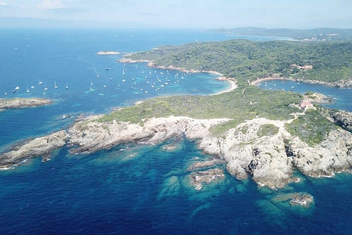 Premium private excursion Porquerolles – boat 11m