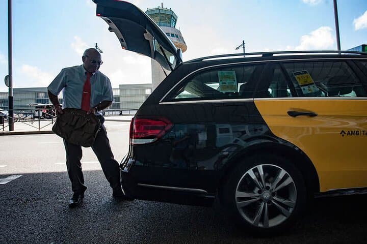 Cannes Private Transfer from Cannes city centre to Nice Airport