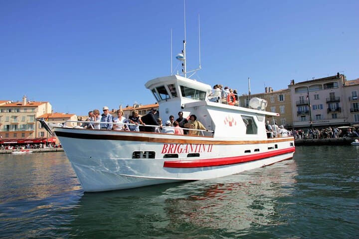 brigantin tour boat