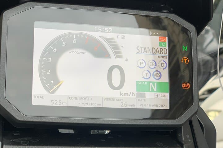 Scooter rental X-ADV Honda 2023 (A2 license) Paris