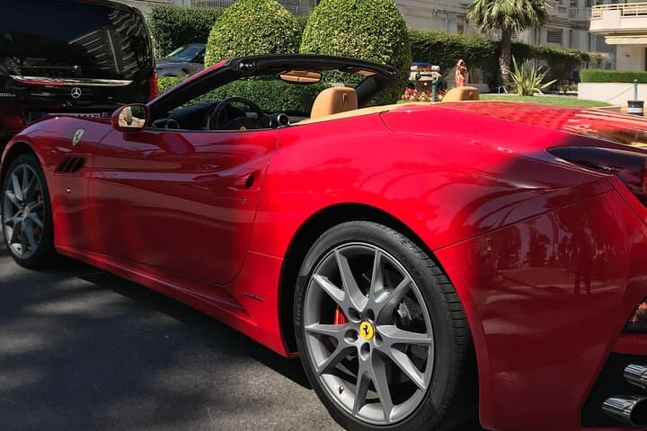 Private Tour of Cannes and Juan Les Pins-Cap d'Antibes by Ferrari