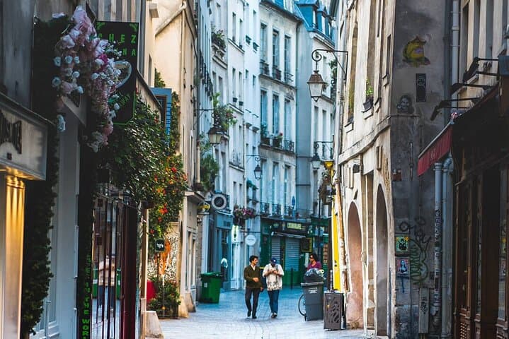 Le Marais Paris Private visit with Hotel pick up and drop