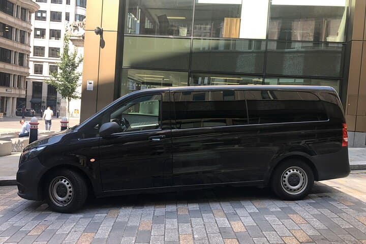 Private transfer from Paris to Nantes or back