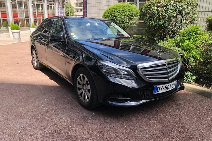 Private transfer from Paris to Nantes or back
