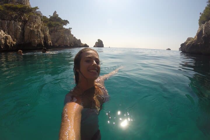 Hiking in the Calanques National park from Marseille