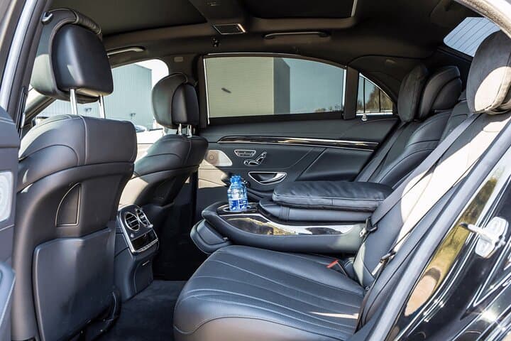 Best Private Airports Transfers - Executive Sedan Service