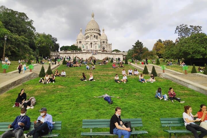 Enjoy the garden of sacred heart basilica or elsewhere as long as you wish, no one will rush you with this private tour.