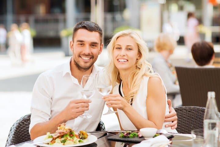 Paris: Private French Food & Wine Walking Tour in Le Marais