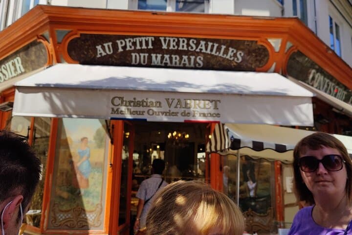 Paris 4 hours Private Guided Trip with Indian Meal -Hotel pickup