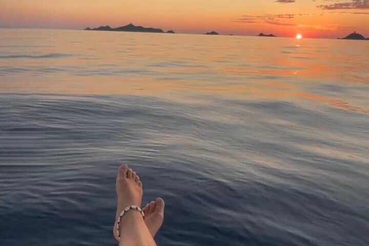 Sunset boat cruise with Aperitif at the Sanguinary Islands