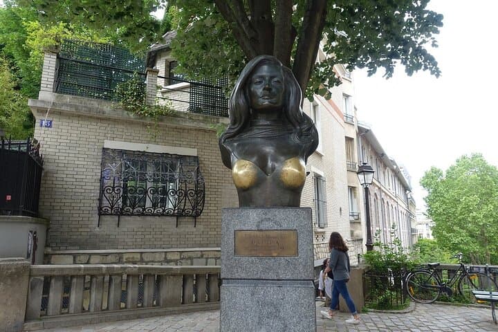 4 Hours Private Guided Tour of Le Marais & Montmartre