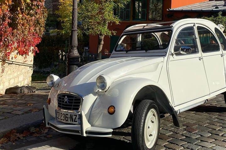 Vintage 2CV Adventure: 1-Hour Paris Highlights Tour