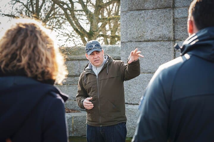 Private Tour of American Sites with an Expert Guide from DDAY