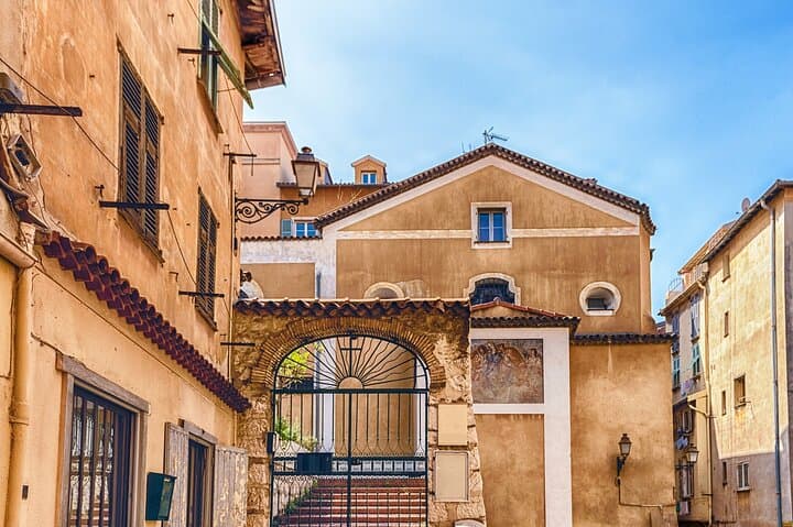 Self-Guided Highlights Scavenger Hunt and Tour in Nice
