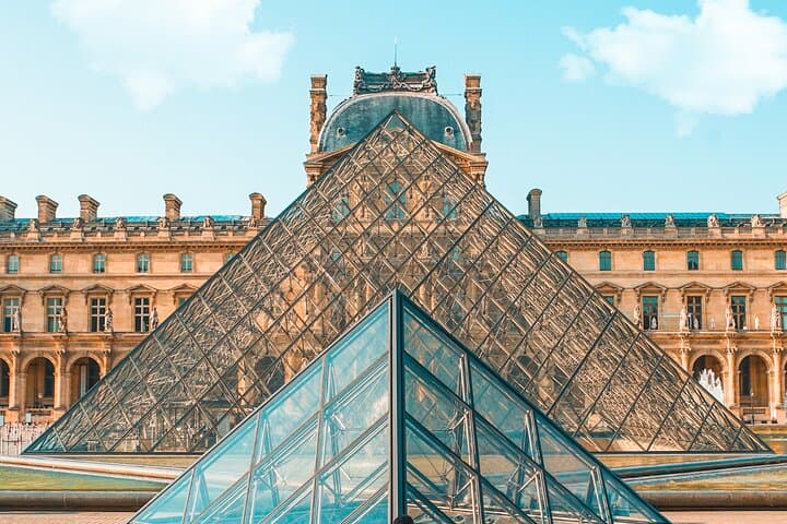 Paris Highlights Private Sightseeing Tour