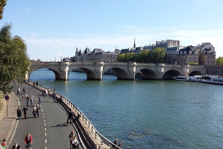 The Seine River, the Islands, and Pont Neuf.