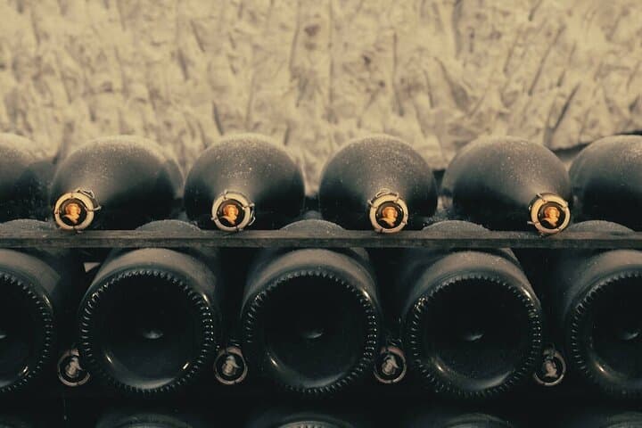 Exclusive Champagne Tour: 1 Famous+1 Boutique House & Restaurant