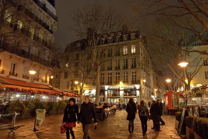 Full-Day Private Van Tour in Paris