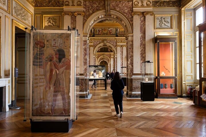 Full-Day Paris City Tour with Louvre, Saint-Germain-des-Pres and Lunch Cruise