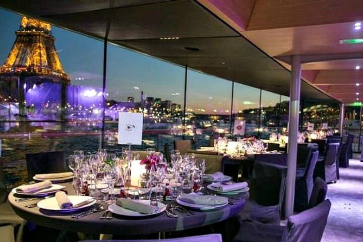 Dinner Cruise and Private Illumination Tour with Hotel Pickup