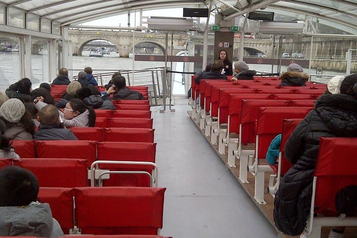 Paris - One Hour Seine River Cruise with Recorded Commentary