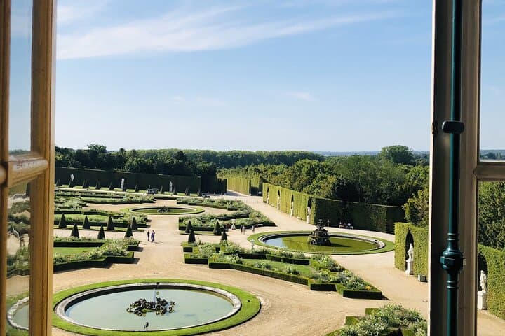Private tour of Paris and Versailles from Paris with pick up