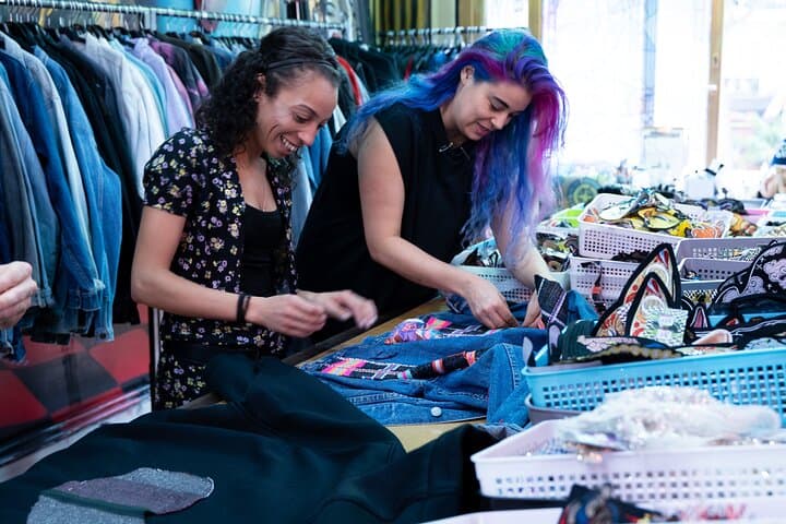 Customize a unique denim jacket with French celebrities’ designer