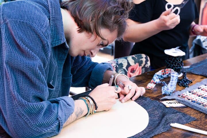 Visit a workshop, create your unique luxury bag in central Paris