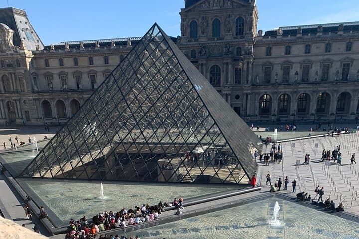 Louvre Pyramid